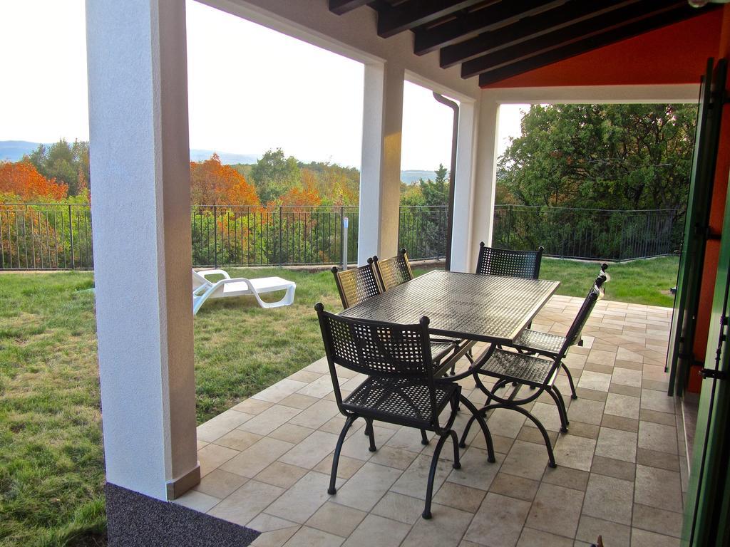 Apartment Athos *