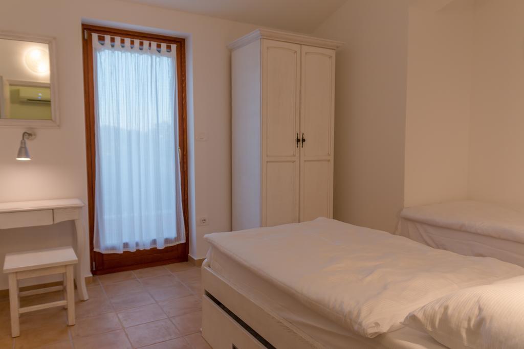 Athos Apartment