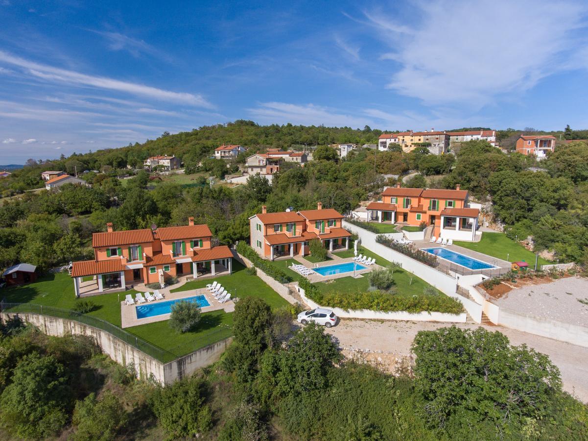 Apartment Athos *