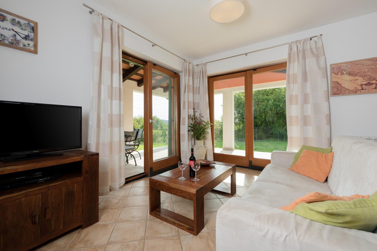 Athos Apartment